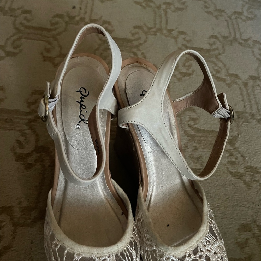 Qupid Women's Ivory Lace Wedge Sandals